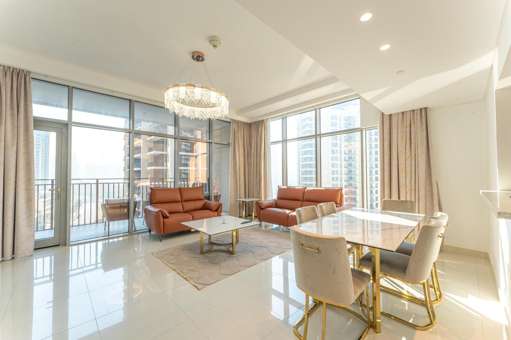 Modern Luxury 2br Burj Khalifa Partial & Blvd View Apartment *